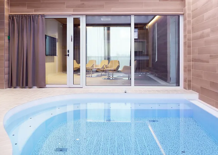 Hotel Aateli Hillside 4*